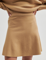 Second Female - Octavia Knit Skirt - trumpi sijonai - new tobacco brown - 3