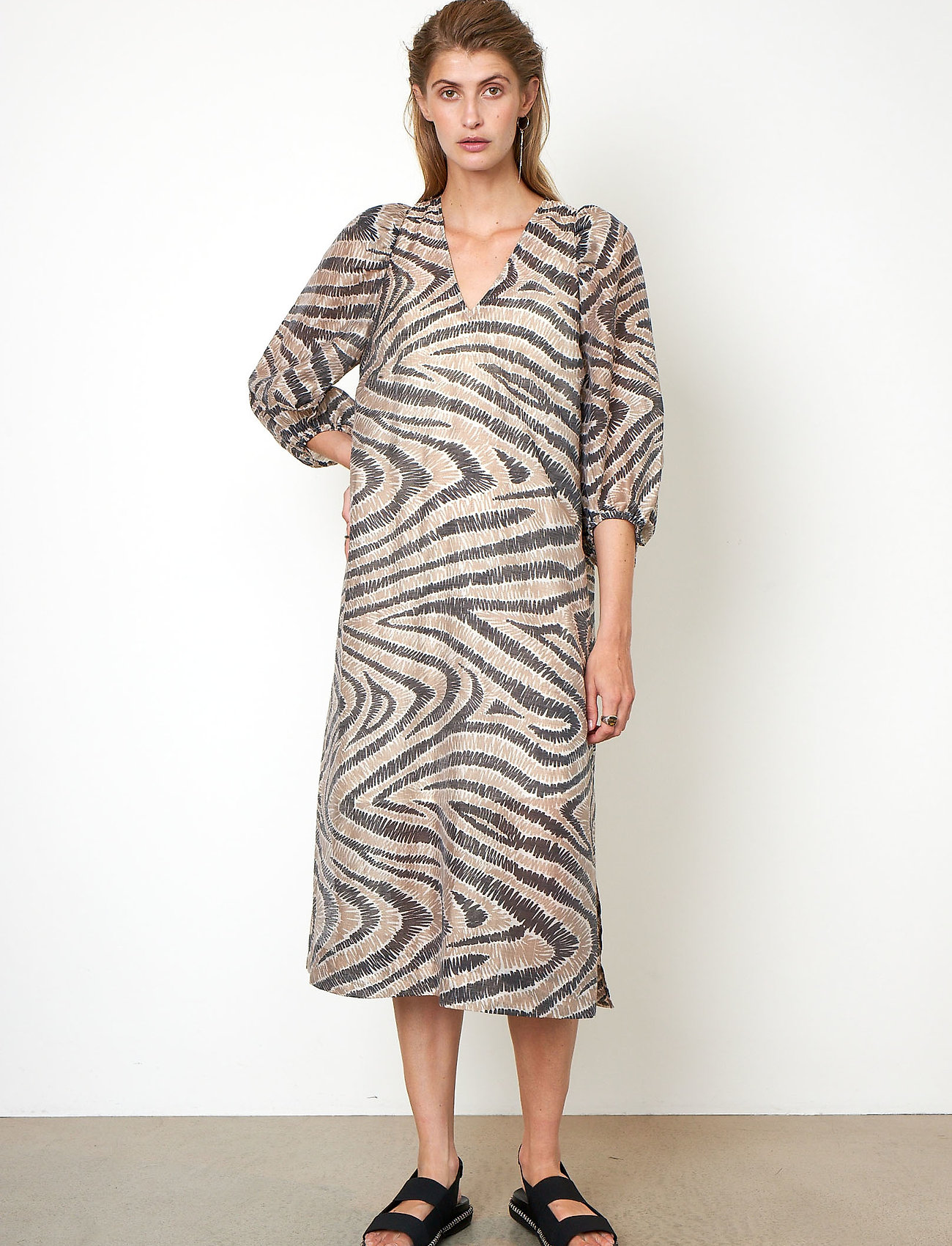 Second Female - Lilly Dress - humus - 5