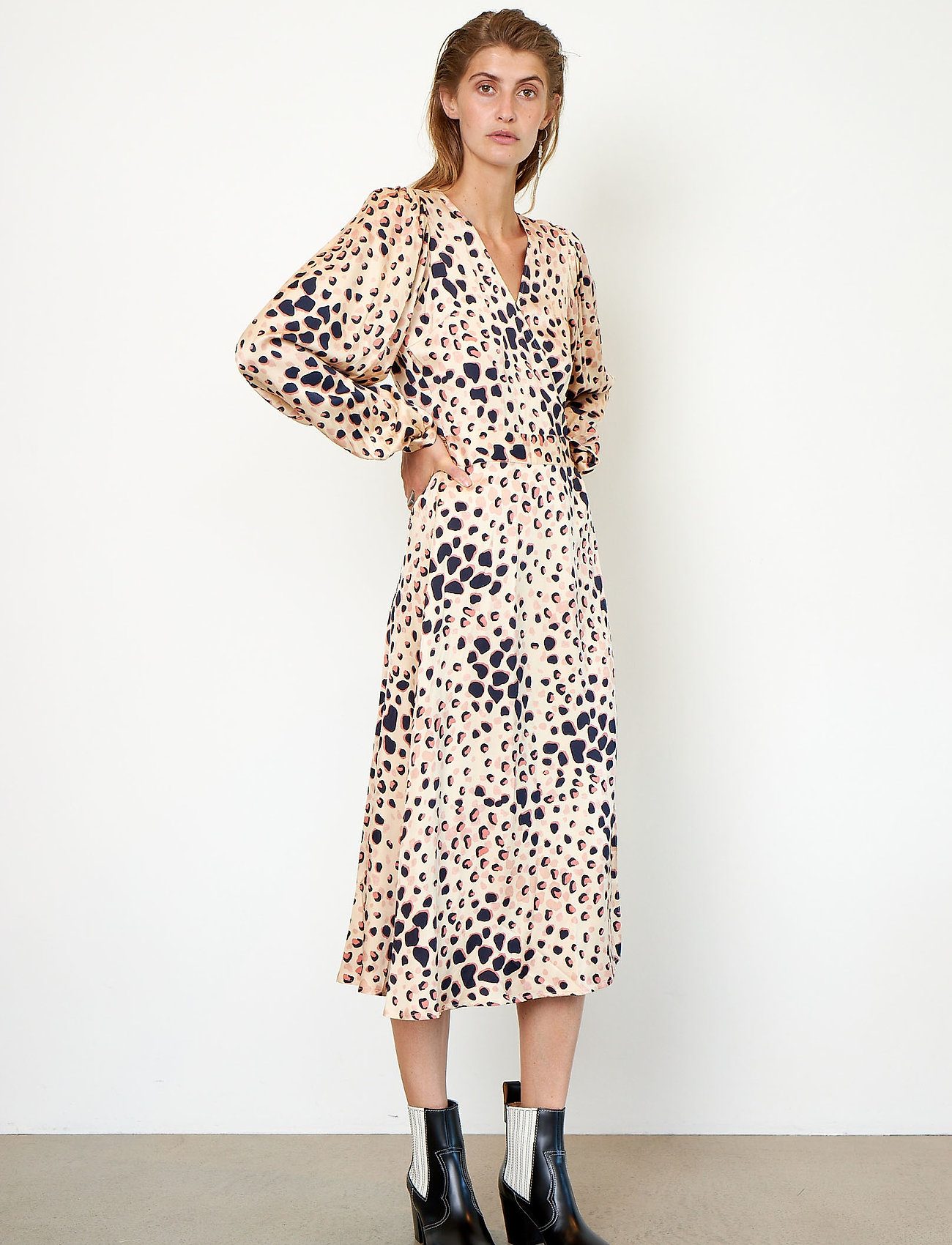 Second Female - Amur Wrap Dress - cement - 4