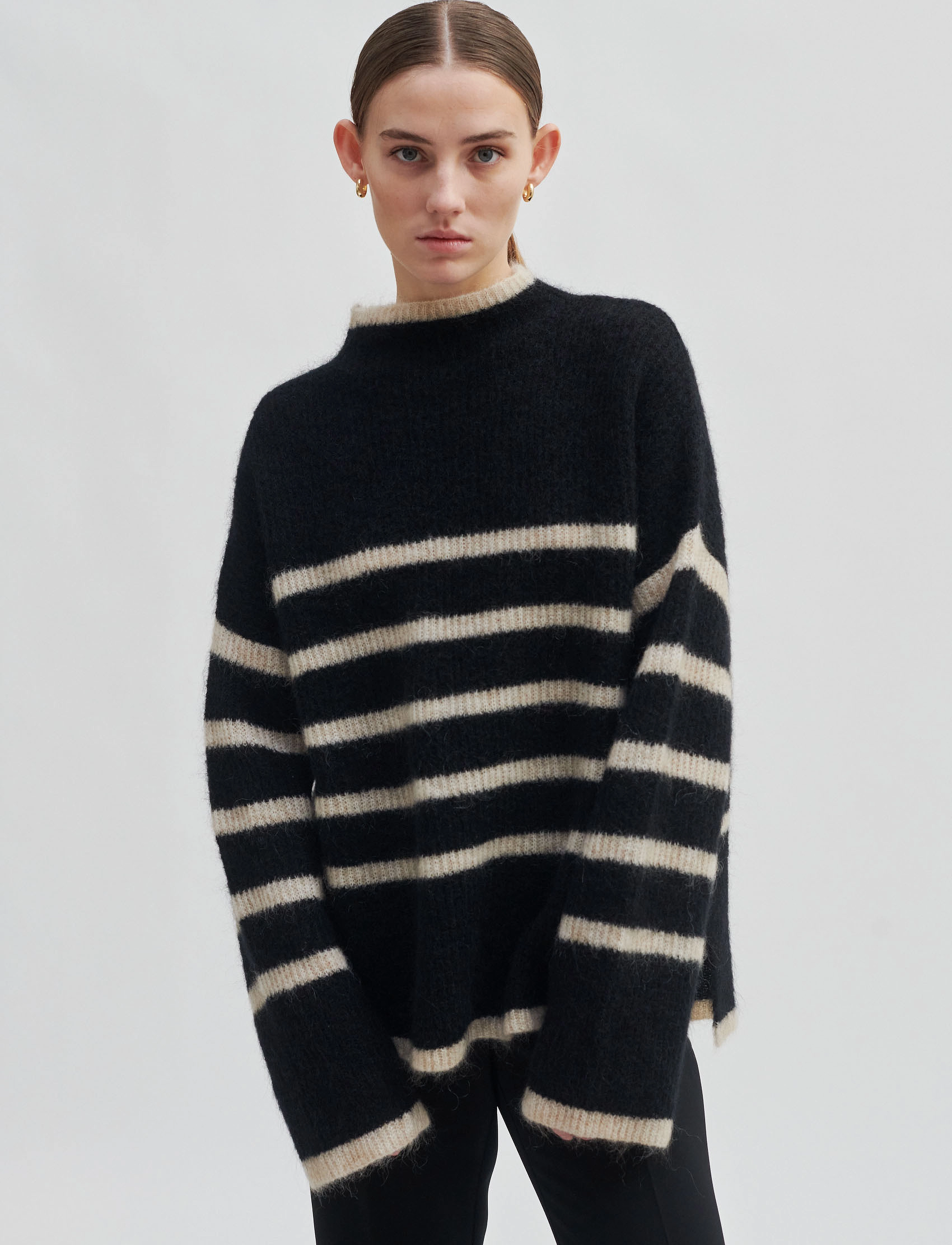 Second Female - Ovalis Knit T-Neck - black - 5