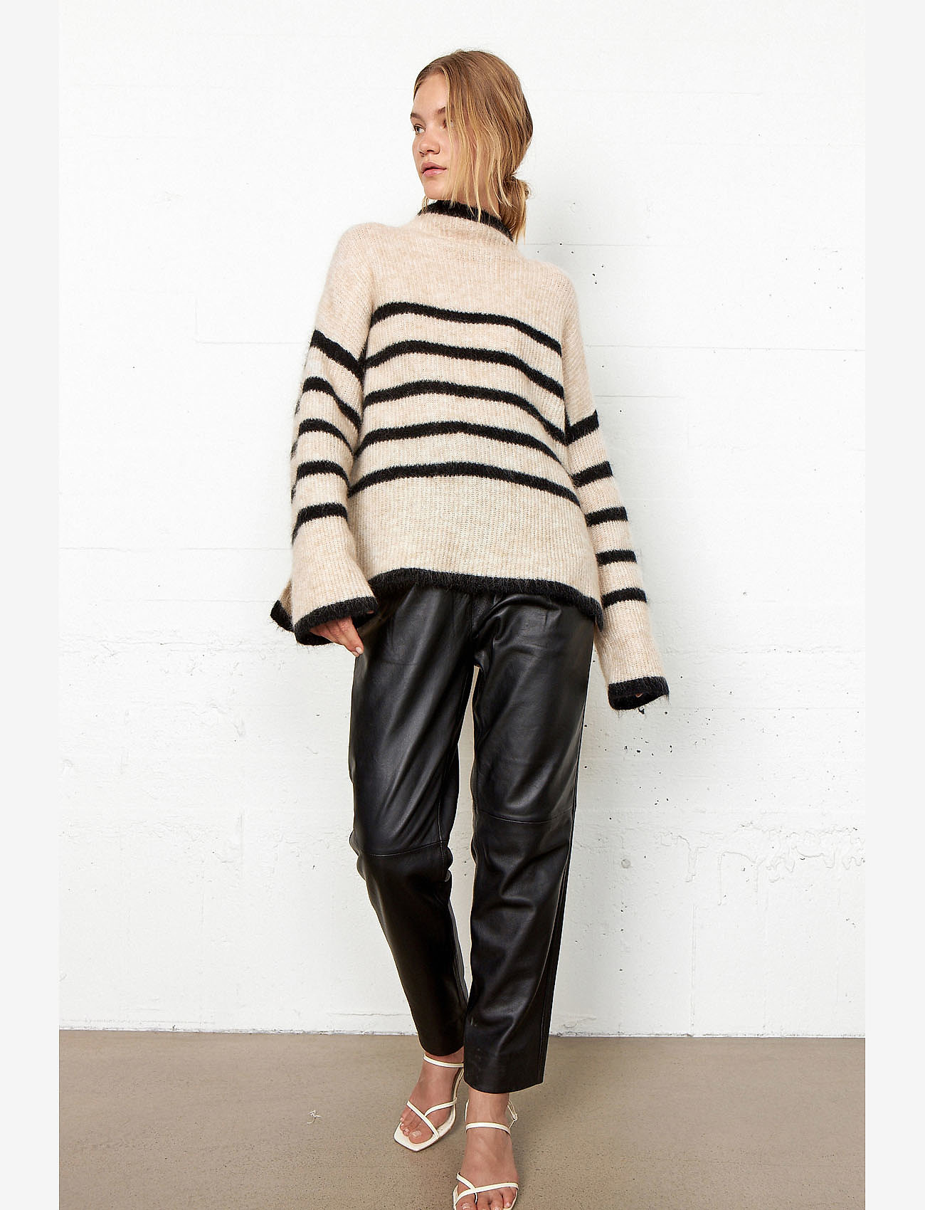 Second Female - Ovalis Knit T-Neck - brazilian sand - 3