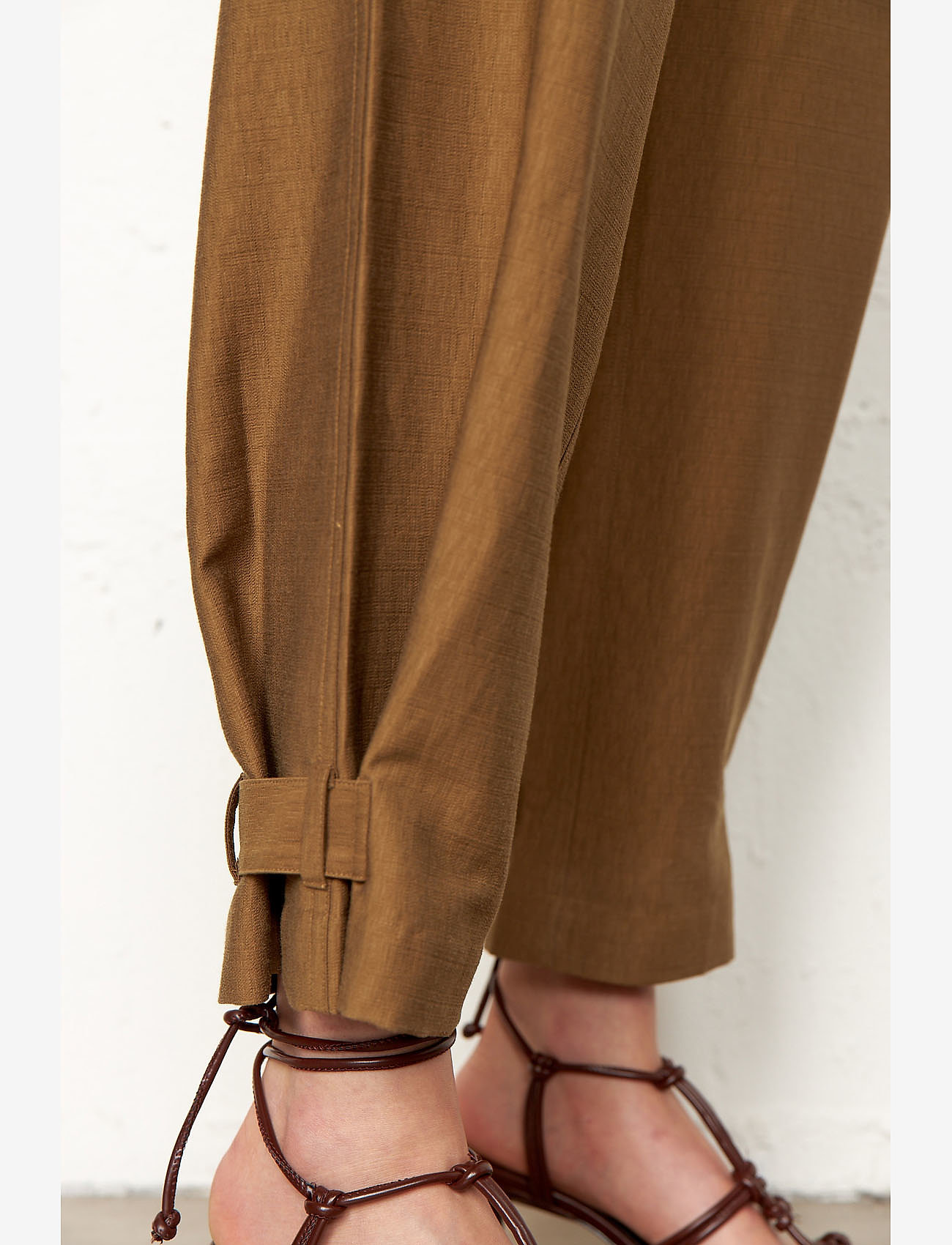 Second Female - Jasione Trousers - kangaroo - 3