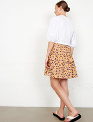 Second Female - Kalma Short Skirt - minihameet - pastry shell - 7