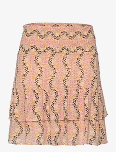 Magne Skirt, Second Female