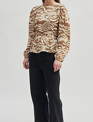 Second Female - Birch Blouse - long-sleeved blouses - shitake - 3