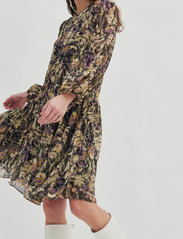 Second Female - Botane Dress - midi kjoler - black - 4