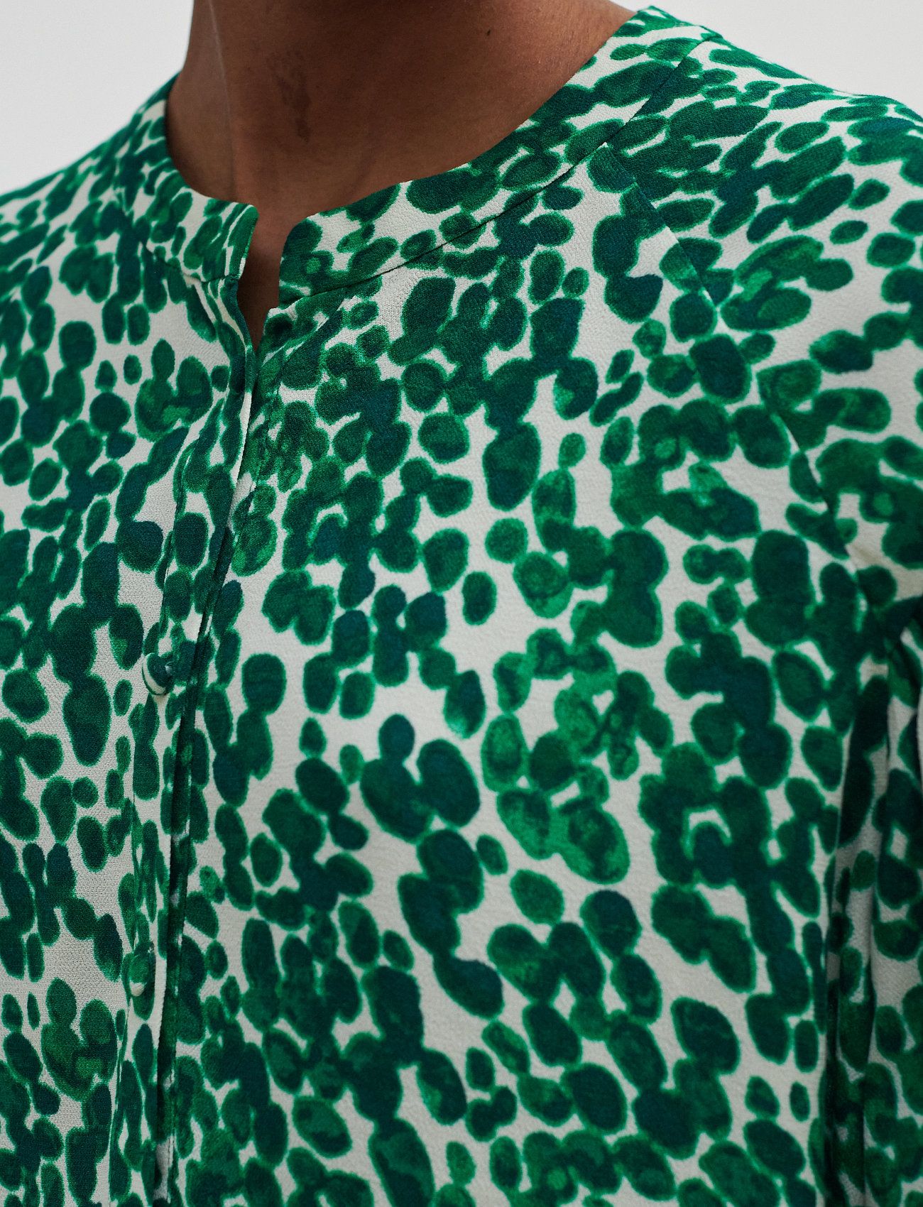 Second Female - Clover Blouse - green tambourine - 4