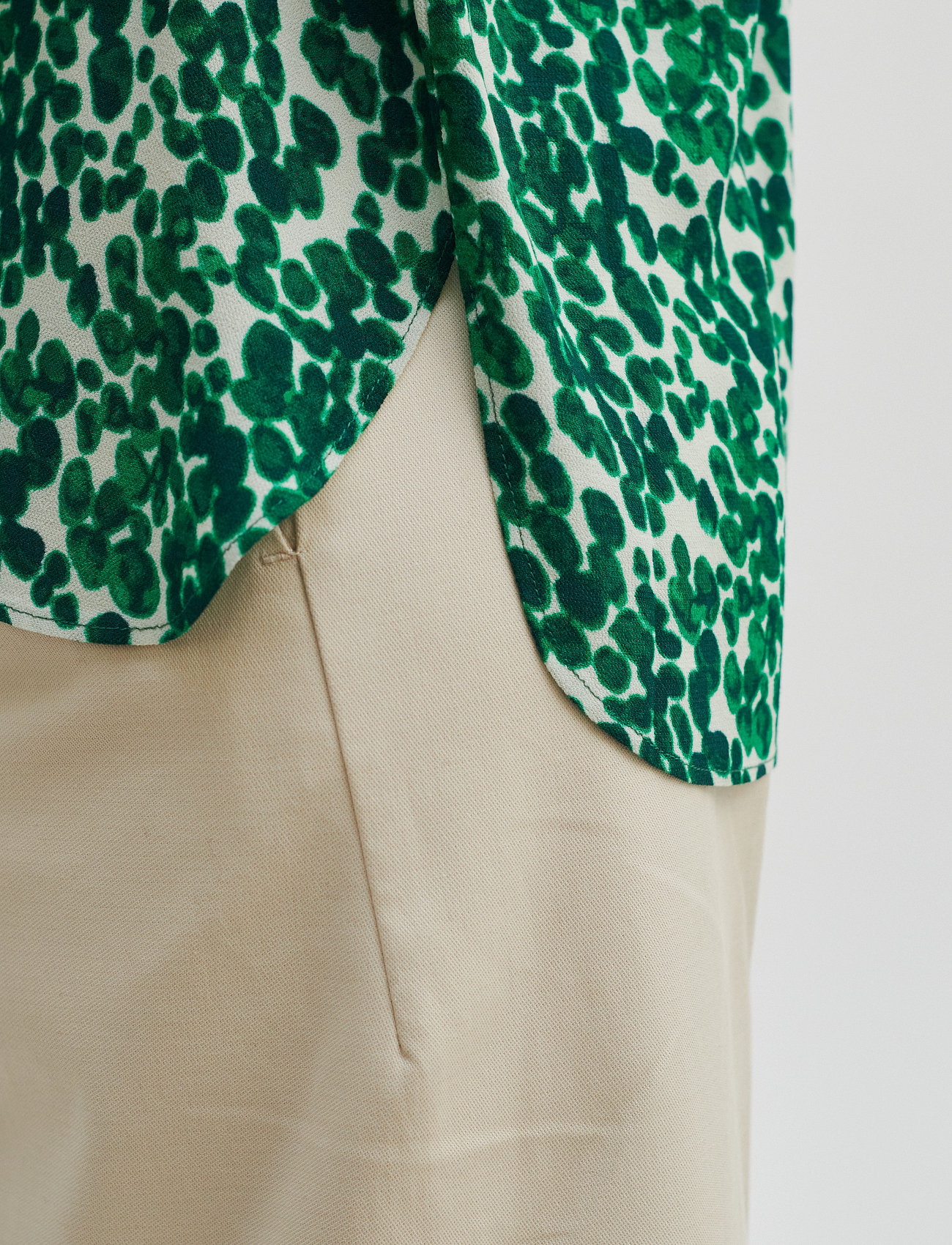 Second Female - Clover Blouse - green tambourine - 5