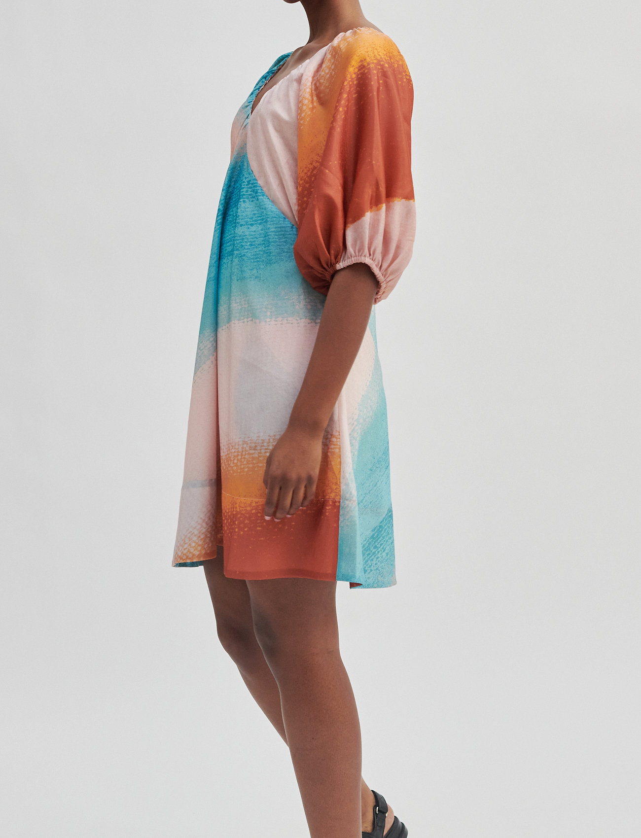 Second Female - Views Dress - auburn - 5
