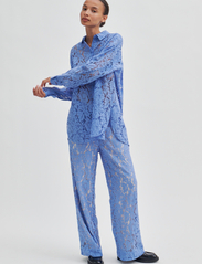 Second Female - Hally Trousers - odzież imprezowa w cenach outletowych - cornflower blue - 4