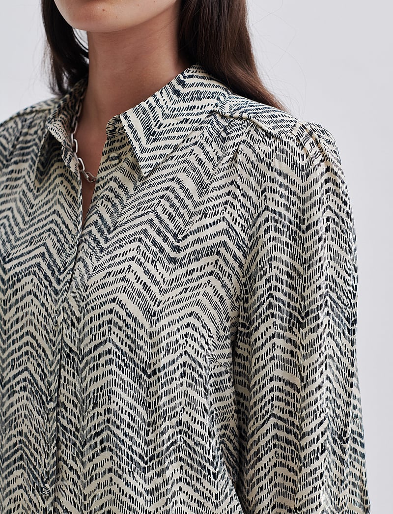 Second Female - Mallow Shirt - pikkade varrukatega särgid - black - 2