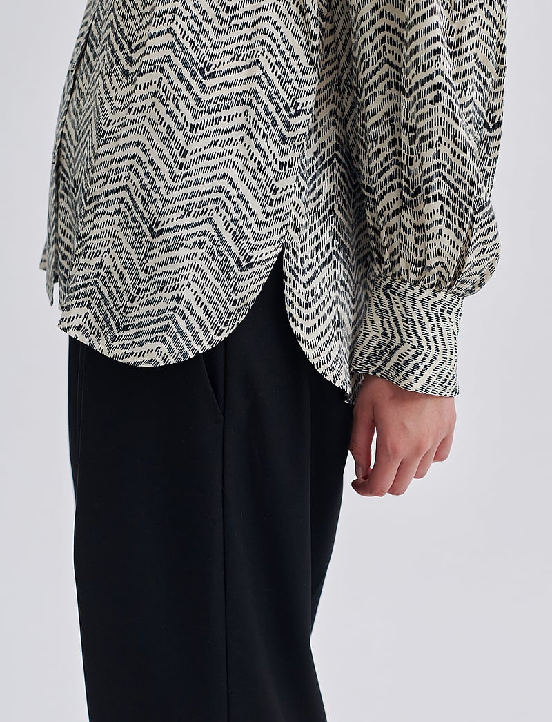 Second Female - Mallow Shirt - pikkade varrukatega särgid - black - 3