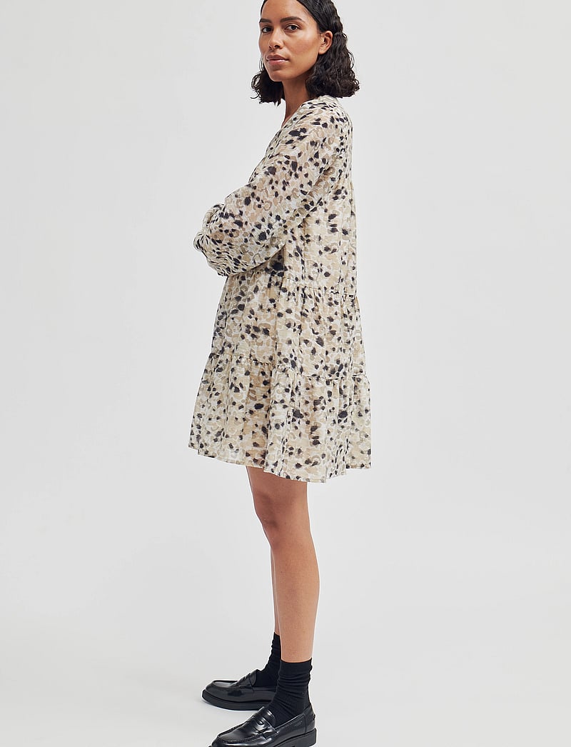 Second Female - Gaura Dress - kurze kleider - crockery - 5
