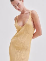 Second Female - Amalfi Knit Strap Dress - sommarklänningar - golden fleece - 3