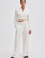Second Female - Lino Cropped Blazer - vakarėlių drabužiai išparduotuvių kainomis - antique white - 4