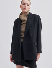 Second Female - Jaime Blazer - odzież imprezowa w cenach outletowych - dark grey melange - 2