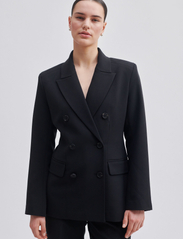 Second Female - Evie Fitted Blazer - ballīšu apģērbs par outlet cenām - black - 1
