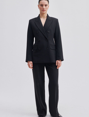 Second Female - Evie Fitted Blazer - vakarėlių drabužiai išparduotuvių kainomis - black - 5