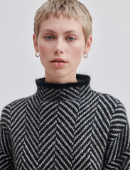 Second Female - Herrin Knit New T-Neck - pullover - black - 3