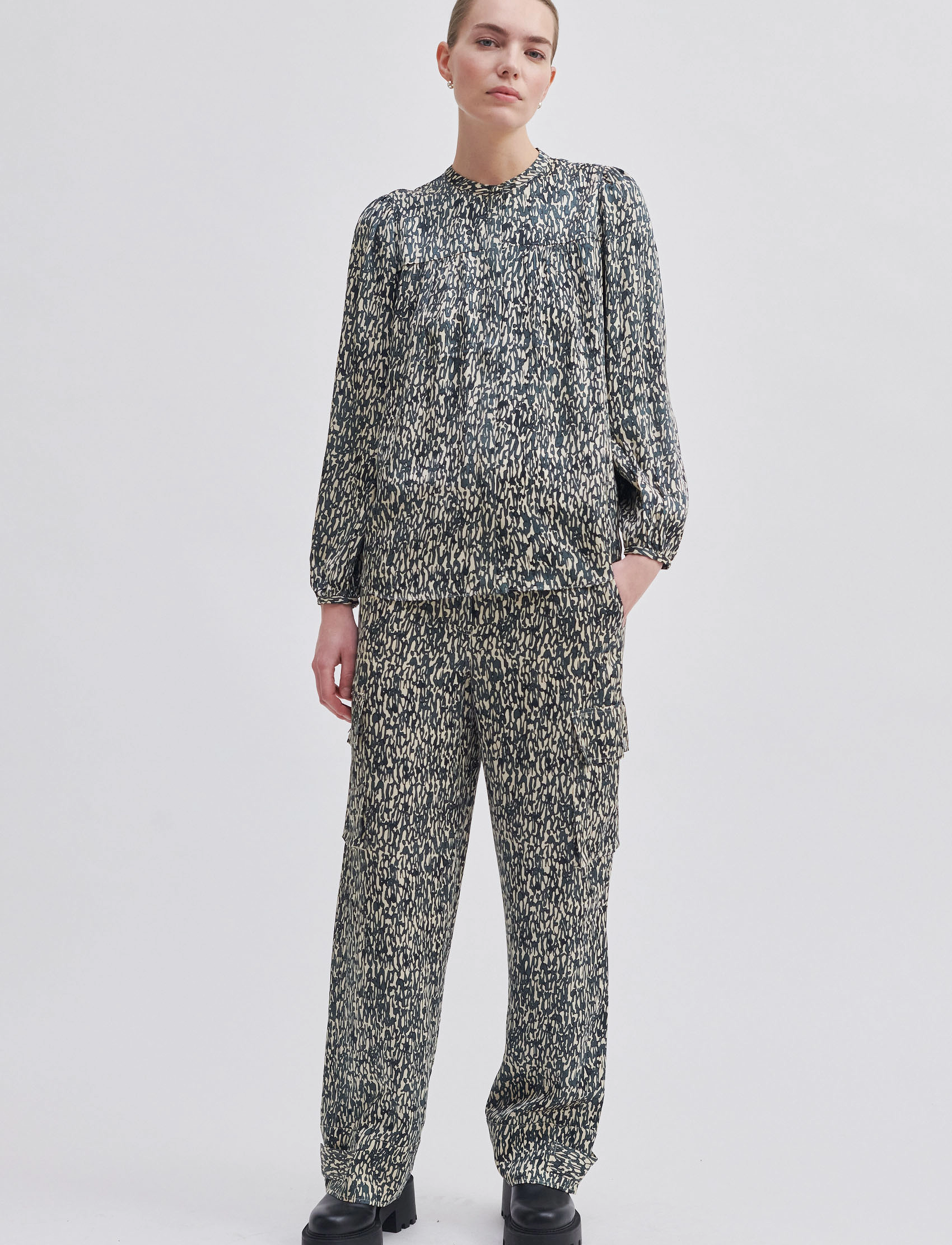 Second Female - Luna Shirt - langærmede bluser - woodland gray - 3