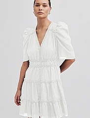 Second Female - Jodisa Dress - krótkie sukienki - white - 2