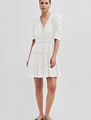 Second Female - Jodisa Dress - krótkie sukienki - white - 5