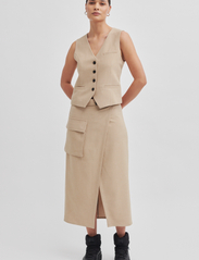 Second Female - Felice Skirt - festkläder till outletpriser - roasted cashew - 4