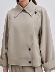 Second Female - Silvia Trench Jacket - spring jackets - roasted cashew - 2