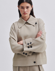 Second Female - Silvia Trench Jacket - spring jackets - roasted cashew - 4