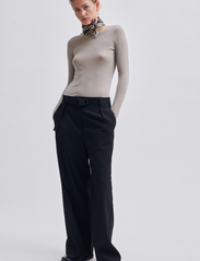 Second Female - Sharo Trousers - dalykinio stiliaus kelnės - black - 1