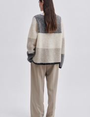 Second Female - Timma Knit New O-Neck - pullover - brazilian sand - 5
