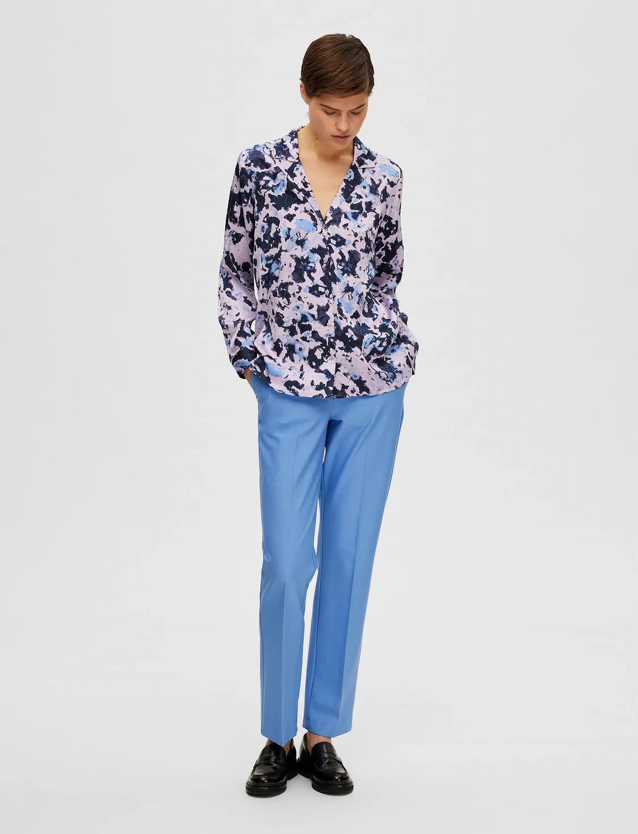 SELECTED Aronia LS AOP Satin Shirt skjortor & blusar dam – bild 9