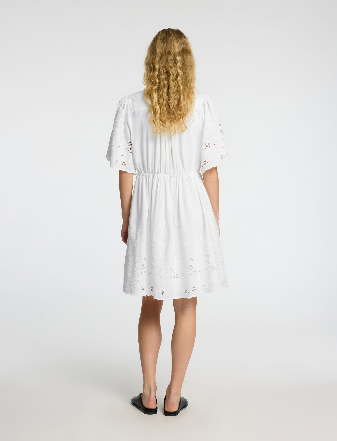 SELECTED Slfdahlia Ss Short Broderi Dre klänningar dam – bild 6
