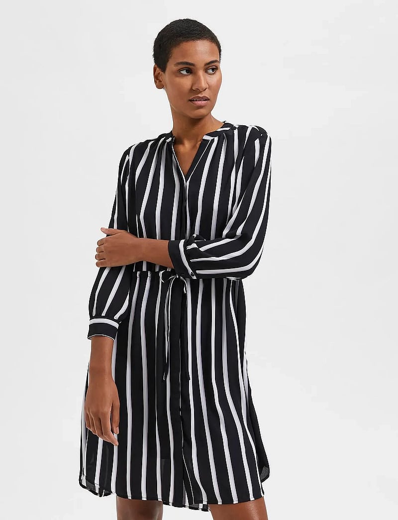 Selected - SLFDAMINA 7/8 AOP DRESS B NOOS - skjortklänningar - black - 0