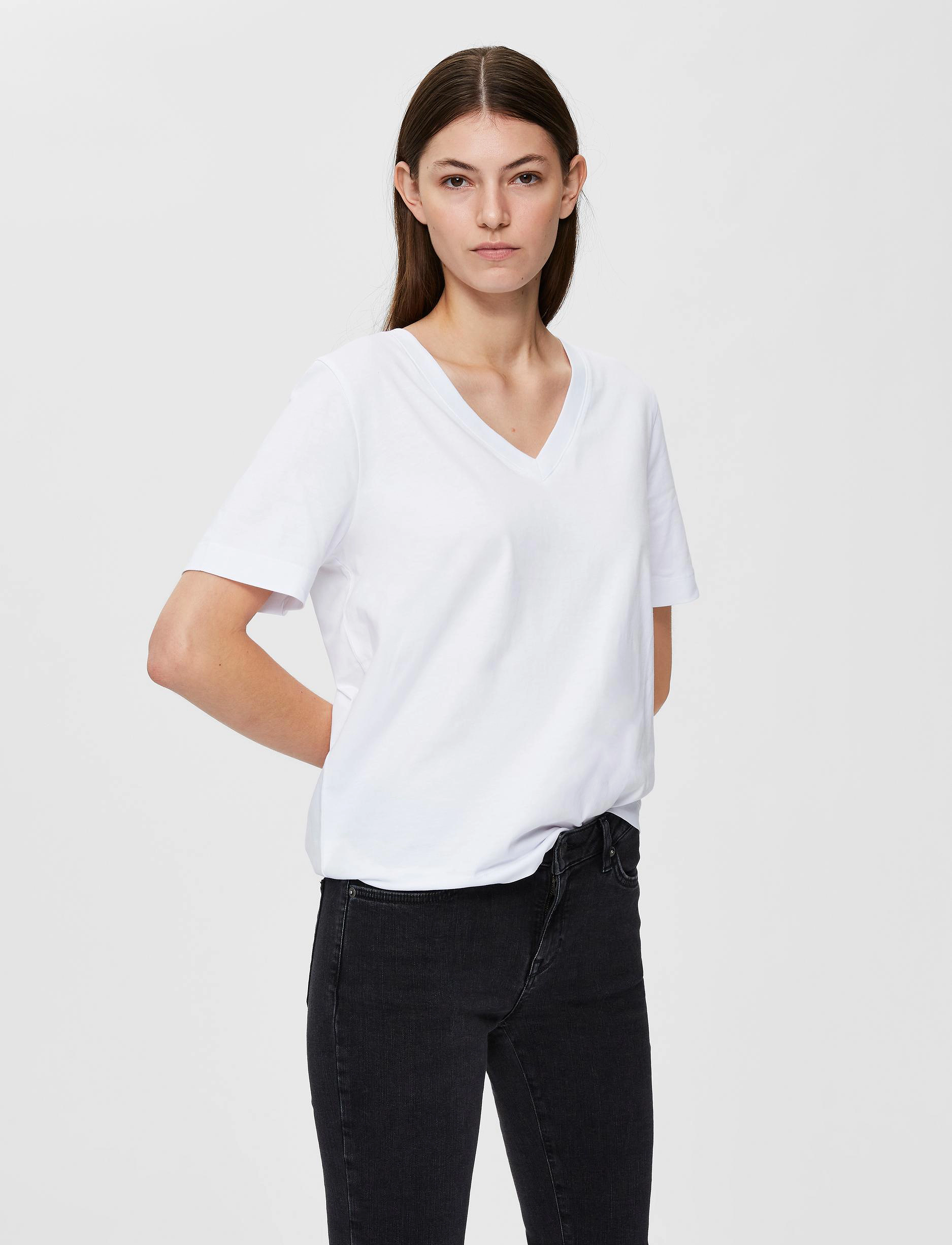 Selected - SLFSTANDARDS V-NECK TEE - bright white - 2