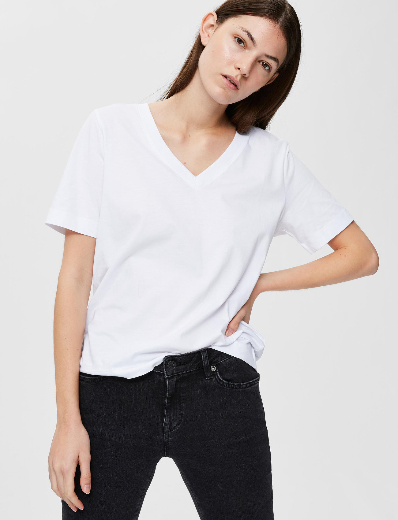 Selected Femme - SLFSTANDARDS V-NECK TEE - t-shirty - bright white - 4