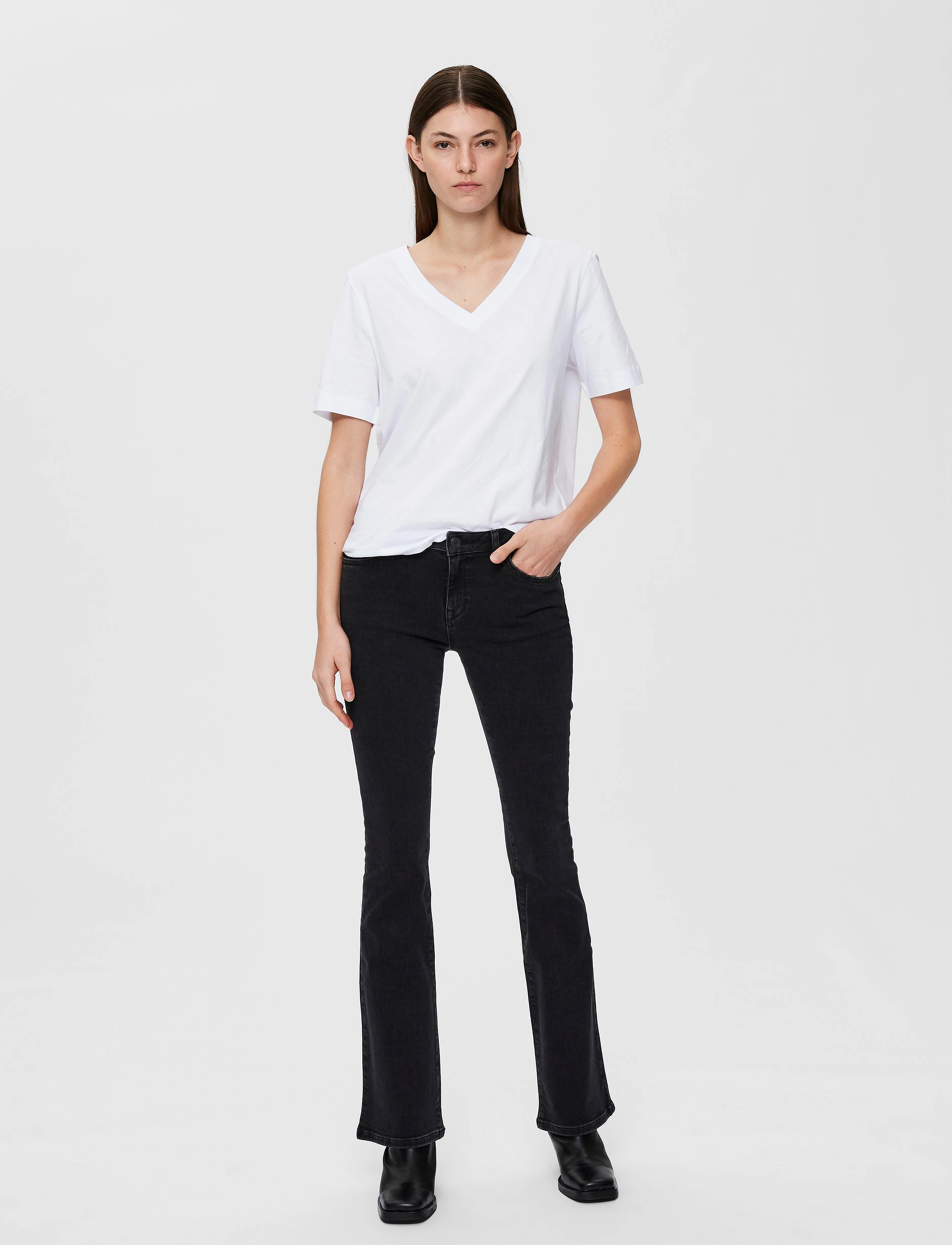 Selected - SLFSTANDARDS V-NECK TEE - bright white - 5
