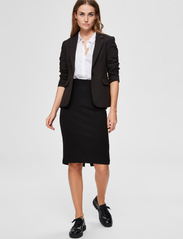 Selected Femme - SLFSHELLY MW PENCIL SKIRT B NOOS - pencil skirts - black - 8