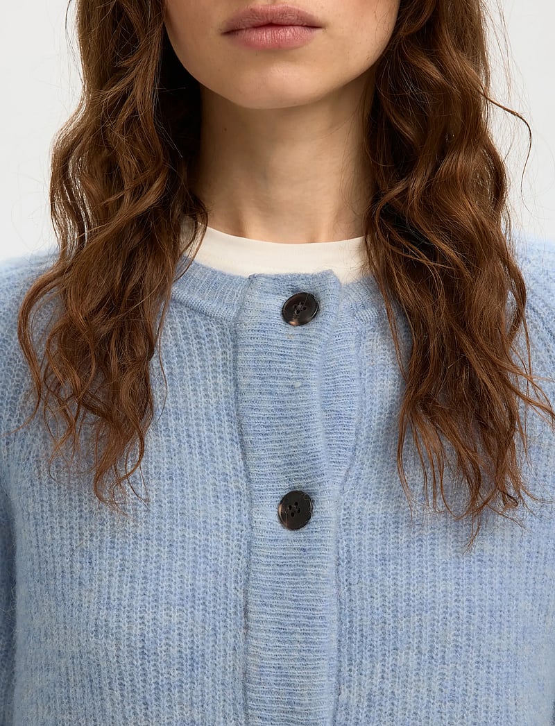 Selected - SLWLULU LS KNIT SHORT CARDIGAN NOOS - cardigans - cashmere blue - 4