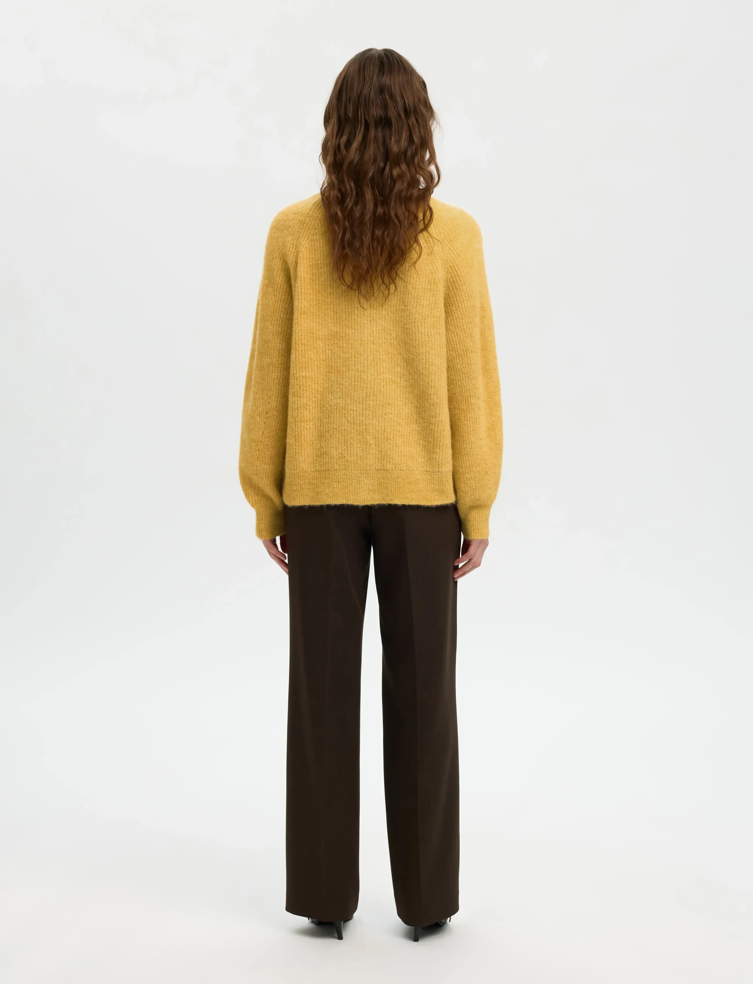 Selected - SLFLULU LS KNIT SHORT CARDIGAN B NOOS - gilets - ochre - 2