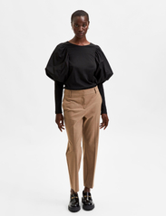 Selected Femme - SLFRIA MW CROPPED PANT CAMEL MEL B NOOS - tailored trousers - camel - 3