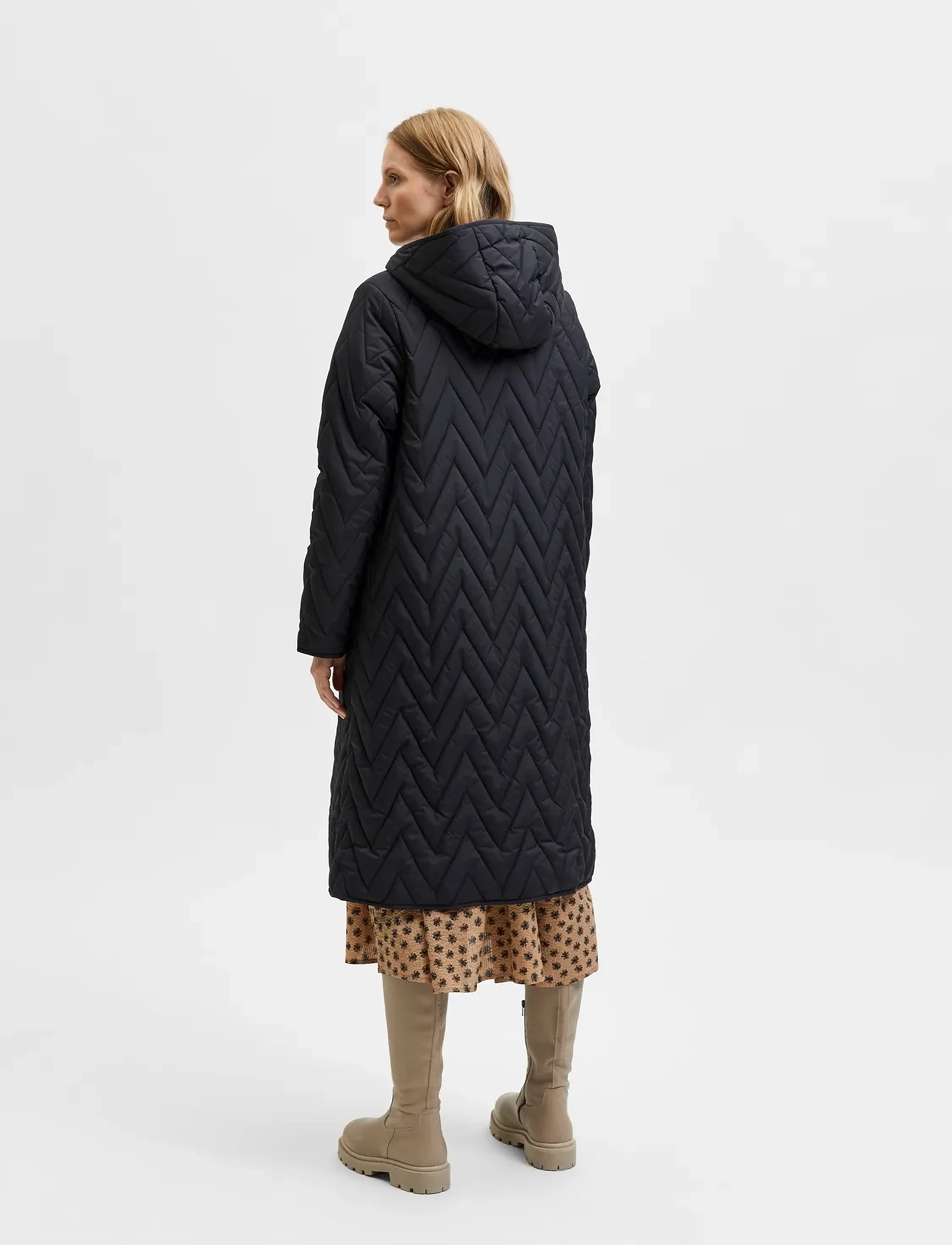 Selected - SLFNORA QUILTED COAT - overtøj - black - 3