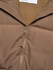 Selected Femme - SLFDASA PUFFER JACKET - winter jacket - caribou - 2