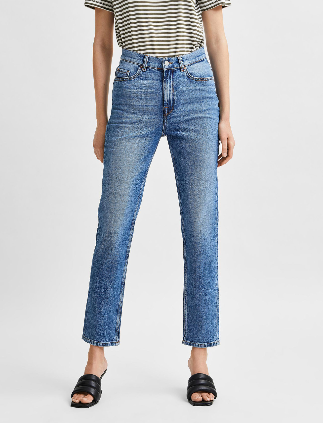 Selected Femme - SLFAMY HW SLIM CHAMBLY BLU JEANS U - slim jeans - medium blue denim - 0
