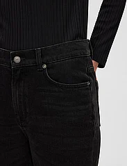 Selected Femme - SLFAMY HW SLIM BEAUTY BLA JEANS  U - slim jeans - black denim - 5