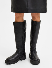 Selected Femme - SLFEMMA HIGH SHAFTED LEATHER BOOT B - pitkävartiset saappaat - black - 5