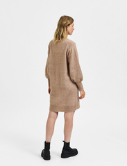 Selected Femme - SLFLULU LS KNIT DRESS O-NECK B NOOS - knitted dresses - amphora - 3