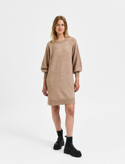 Selected Femme - SLFLULU LS KNIT DRESS O-NECK B NOOS - knitted dresses - amphora - 5
