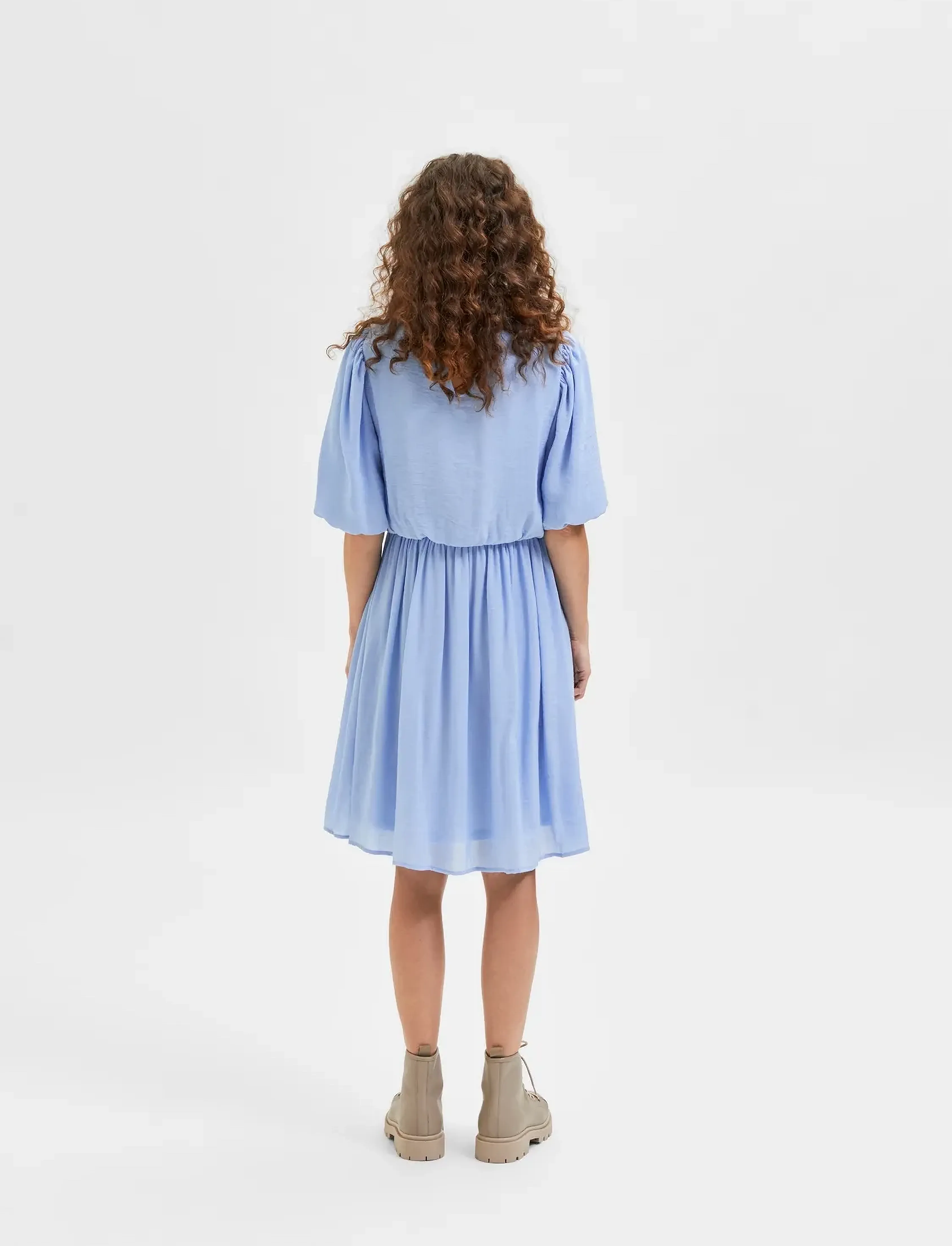 Selected - SLFSULINA 2/4HORT DRESS M - kurze kleider - blue bell - 3