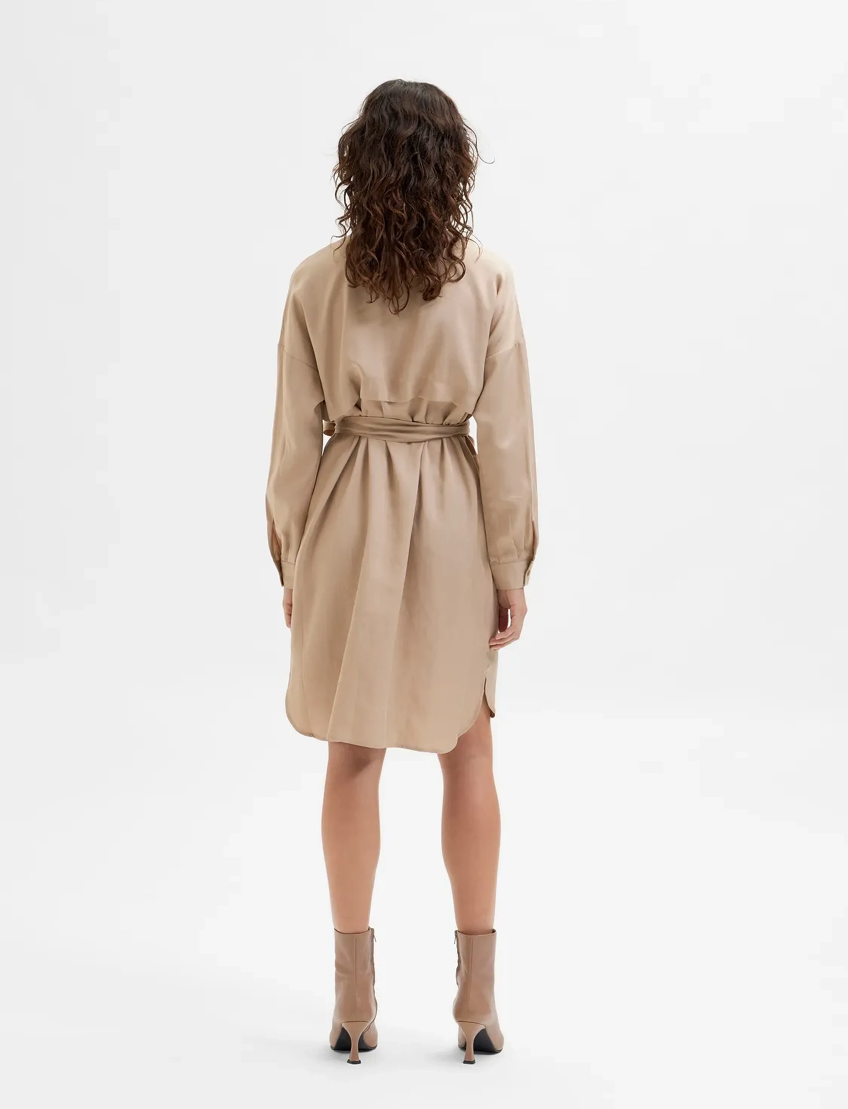 Selected - SLFKIKKI-TONIA LS SHORT DRESS B - robes chemises - nomad - 4